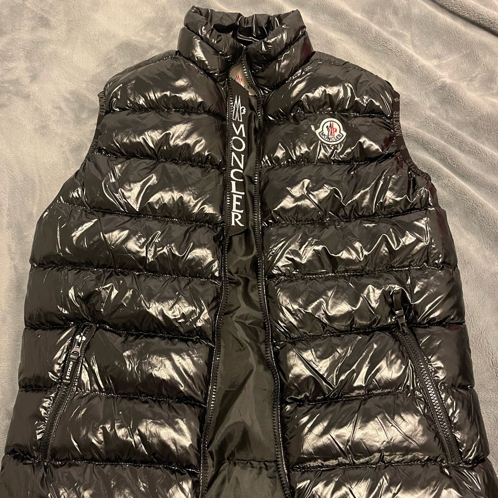 MONCLER vest sz S-M